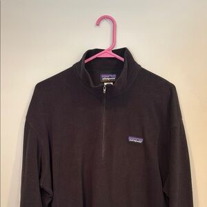 Patagonia Men's Black 1/4 zip fleece, size Large